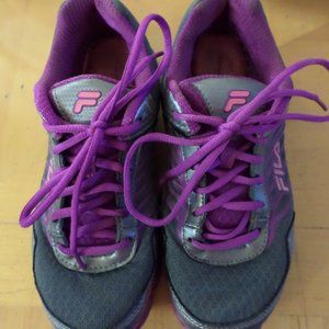 Fila - Women's - Sz 8 - Grey/Purple/Hot Pink